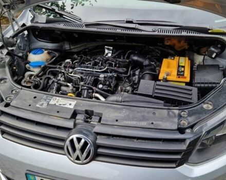 Сірий Фольксваген Кадді, об'ємом двигуна 1.6 л та пробігом 300 тис. км за 11000 $, фото 4 на Automoto.ua