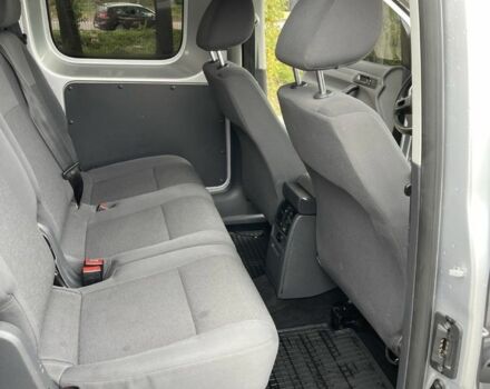 Серый Фольксваген Кадди, объемом двигателя 2 л и пробегом 300 тыс. км за 10500 $, фото 6 на Automoto.ua