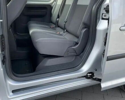 Фольксваген Кадди 2015 в Виноградове на Automoto.ua Серый Фольксваген Кадди, объемом двигателя 1.6 л и пробегом 299 тыс. км за 11000 $, фото 19 на Automoto.ua