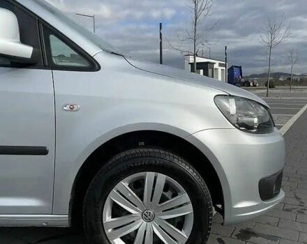 Фольксваген Кадди 2015 в Виноградове на Automoto.ua Серый Фольксваген Кадди, объемом двигателя 1.6 л и пробегом 299 тыс. км за 11000 $, фото 4 на Automoto.ua