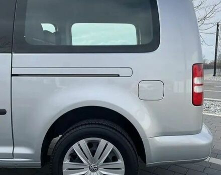 Фольксваген Кадди 2015 в Виноградове на Automoto.ua Серый Фольксваген Кадди, объемом двигателя 1.6 л и пробегом 299 тыс. км за 11000 $, фото 2 на Automoto.ua