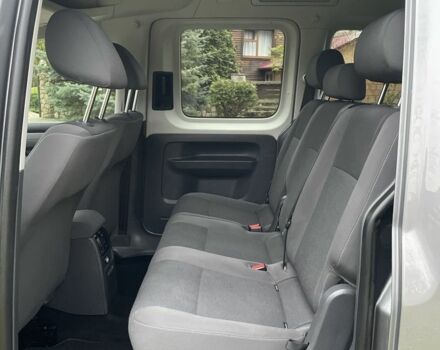 Сірий Фольксваген Кадді, об'ємом двигуна 1.6 л та пробігом 243 тис. км за 11950 $, фото 10 на Automoto.ua