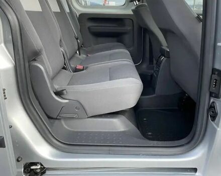 Фольксваген Кадди 2015 в Виноградове на Automoto.ua Серый Фольксваген Кадди, объемом двигателя 1.6 л и пробегом 299 тыс. км за 11000 $, фото 10 на Automoto.ua