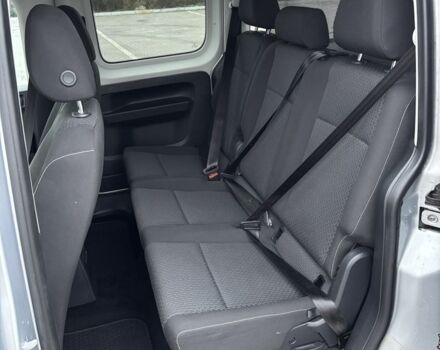 Серый Фольксваген Кадди, объемом двигателя 2 л и пробегом 280 тыс. км за 15000 $, фото 7 на Automoto.ua