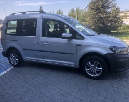 Фольксваген Кадди 2020 в Луцке на Automoto.ua Серый Фольксваген Кадди, объемом двигателя 2 л и пробегом 174 тыс. км за 17200 $, фото 2 на Automoto.ua