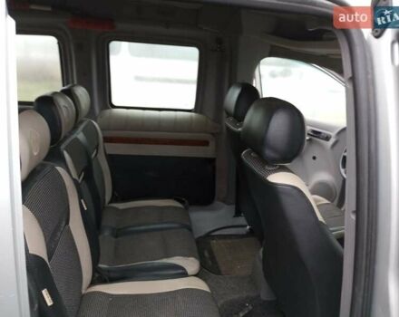 Серый Фольксваген Кадди, объемом двигателя 1.9 л и пробегом 400 тыс. км за 2839 $, фото 2 на Automoto.ua