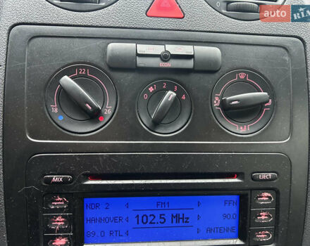 Сірий Фольксваген Кадді, об'ємом двигуна 1.6 л та пробігом 197 тис. км за 6350 $, фото 24 на Automoto.ua