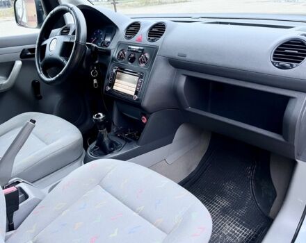 Серый Фольксваген Кадди, объемом двигателя 2 л и пробегом 286 тыс. км за 5499 $, фото 13 на Automoto.ua