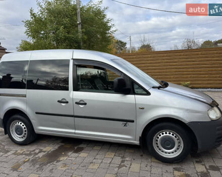 Сірий Фольксваген Кадді, об'ємом двигуна 2 л та пробігом 370 тис. км за 3950 $, фото 3 на Automoto.ua