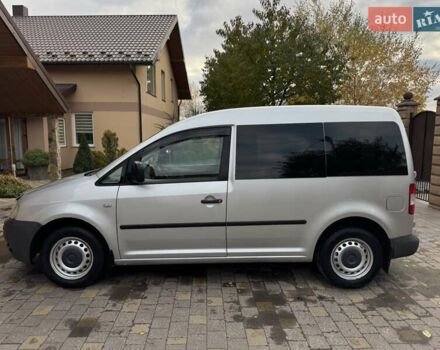 Сірий Фольксваген Кадді, об'ємом двигуна 2 л та пробігом 370 тис. км за 3950 $, фото 11 на Automoto.ua