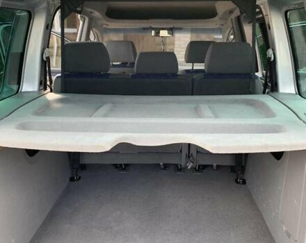 Сірий Фольксваген Кадді, об'ємом двигуна 1.6 л та пробігом 181 тис. км за 6800 $, фото 11 на Automoto.ua