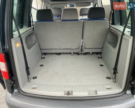 Сірий Фольксваген Кадді, об'ємом двигуна 1.6 л та пробігом 216 тис. км за 6000 $, фото 29 на Automoto.ua