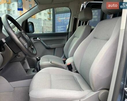 Серый Фольксваген Кадди, объемом двигателя 1.6 л и пробегом 203 тыс. км за 7800 $, фото 15 на Automoto.ua