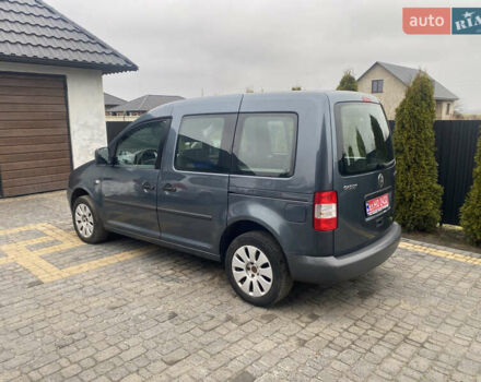 Сірий Фольксваген Кадді, об'ємом двигуна 1.6 л та пробігом 216 тис. км за 6000 $, фото 4 на Automoto.ua