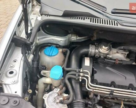 Сірий Фольксваген Кадді, об'ємом двигуна 1.9 л та пробігом 350 тис. км за 5900 $, фото 4 на Automoto.ua