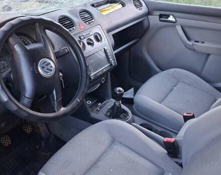 Серый Фольксваген Кадди, объемом двигателя 1.9 л и пробегом 250 тыс. км за 2600 $, фото 3 на Automoto.ua