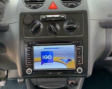 Сірий Фольксваген Кадді, об'ємом двигуна 1.6 л та пробігом 181 тис. км за 6800 $, фото 12 на Automoto.ua