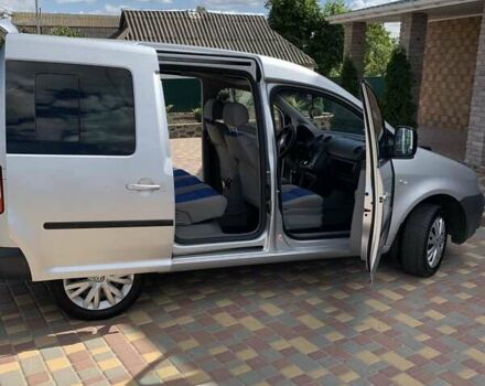 Сірий Фольксваген Кадді, об'ємом двигуна 1.6 л та пробігом 181 тис. км за 6800 $, фото 7 на Automoto.ua