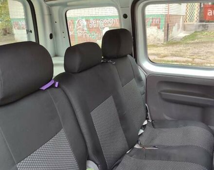 Сірий Фольксваген Кадді, об'ємом двигуна 1.6 л та пробігом 318 тис. км за 6700 $, фото 5 на Automoto.ua