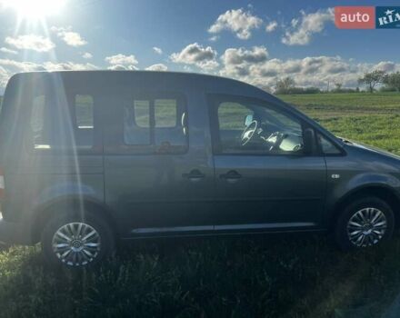 Серый Фольксваген Кадди, объемом двигателя 1.39 л и пробегом 240 тыс. км за 6500 $, фото 1 на Automoto.ua