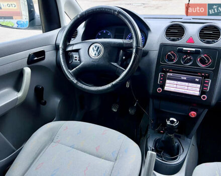 Серый Фольксваген Кадди, объемом двигателя 2 л и пробегом 286 тыс. км за 5499 $, фото 18 на Automoto.ua