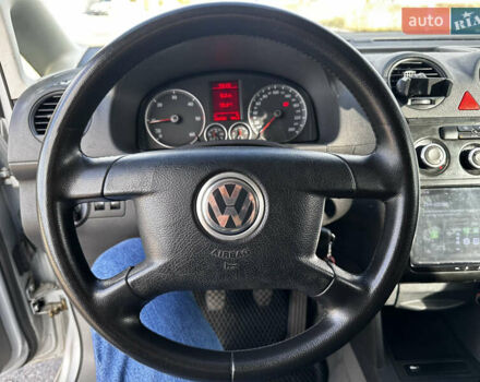 Серый Фольксваген Кадди, объемом двигателя 1.97 л и пробегом 227 тыс. км за 5500 $, фото 10 на Automoto.ua