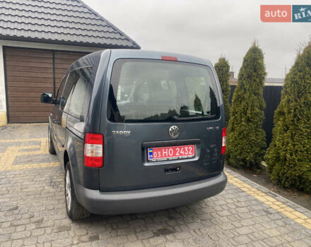 Сірий Фольксваген Кадді, об'ємом двигуна 1.6 л та пробігом 216 тис. км за 6000 $, фото 7 на Automoto.ua