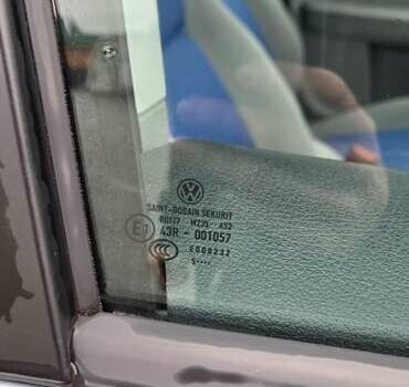 Серый Фольксваген Кадди, объемом двигателя 1.39 л и пробегом 224 тыс. км за 6200 $, фото 42 на Automoto.ua