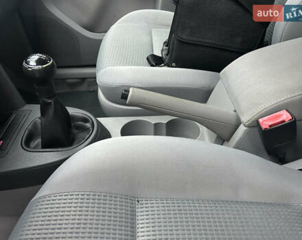 Сірий Фольксваген Кадді, об'ємом двигуна 1.6 л та пробігом 197 тис. км за 6350 $, фото 37 на Automoto.ua