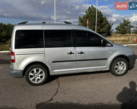 Серый Фольксваген Кадди, объемом двигателя 1.97 л и пробегом 227 тыс. км за 5500 $, фото 4 на Automoto.ua