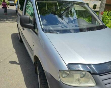 Сірий Фольксваген Кадді, об'ємом двигуна 2 л та пробігом 330 тис. км за 5000 $, фото 3 на Automoto.ua