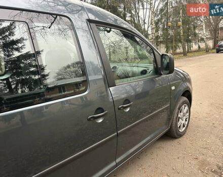 Сірий Фольксваген Кадді, об'ємом двигуна 1.6 л та пробігом 197 тис. км за 6350 $, фото 13 на Automoto.ua