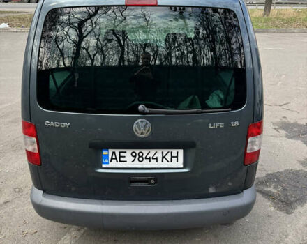 Серый Фольксваген Кадди, объемом двигателя 1.6 л и пробегом 308 тыс. км за 5500 $, фото 4 на Automoto.ua