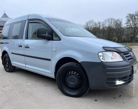 Серый Фольксваген Кадди, объемом двигателя 2 л и пробегом 286 тыс. км за 5499 $, фото 1 на Automoto.ua