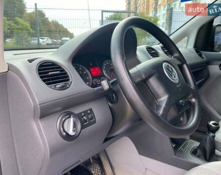 Серый Фольксваген Кадди, объемом двигателя 1.6 л и пробегом 203 тыс. км за 7800 $, фото 10 на Automoto.ua
