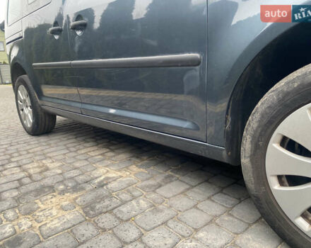 Сірий Фольксваген Кадді, об'ємом двигуна 1.6 л та пробігом 216 тис. км за 6000 $, фото 12 на Automoto.ua