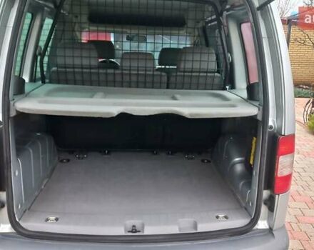 Сірий Фольксваген Кадді, об'ємом двигуна 1.9 л та пробігом 350 тис. км за 5900 $, фото 6 на Automoto.ua