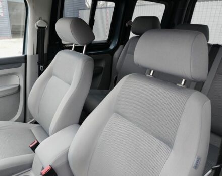 Серый Фольксваген Кадди, объемом двигателя 1.6 л и пробегом 220 тыс. км за 7000 $, фото 17 на Automoto.ua