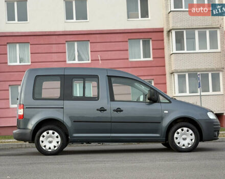 Серый Фольксваген Кадди, объемом двигателя 1.6 л и пробегом 227 тыс. км за 7899 $, фото 4 на Automoto.ua