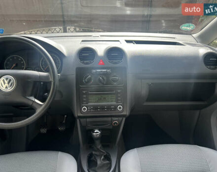 Серый Фольксваген Кадди, объемом двигателя 1.4 л и пробегом 170 тыс. км за 6950 $, фото 53 на Automoto.ua