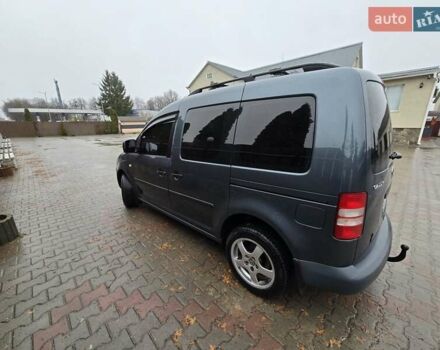 Сірий Фольксваген Кадді, об'ємом двигуна 1.9 л та пробігом 368 тис. км за 6600 $, фото 5 на Automoto.ua