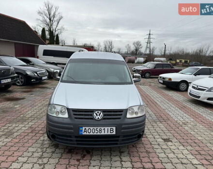Серый Фольксваген Кадди, объемом двигателя 1.97 л и пробегом 338 тыс. км за 4950 $, фото 7 на Automoto.ua