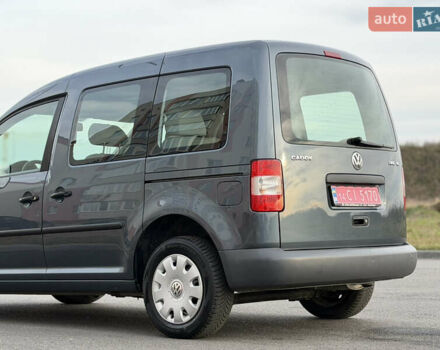 Серый Фольксваген Кадди, объемом двигателя 1.6 л и пробегом 227 тыс. км за 7899 $, фото 20 на Automoto.ua