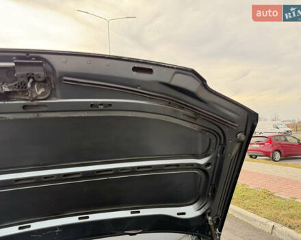 Серый Фольксваген Кадди, объемом двигателя 1.6 л и пробегом 227 тыс. км за 7899 $, фото 76 на Automoto.ua