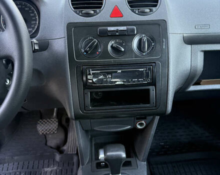 Сірий Фольксваген Кадді, об'ємом двигуна 1.9 л та пробігом 270 тис. км за 6450 $, фото 9 на Automoto.ua