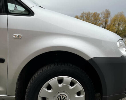 Сірий Фольксваген Кадді, об'ємом двигуна 1.6 л та пробігом 239 тис. км за 7200 $, фото 17 на Automoto.ua