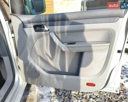 Серый Фольксваген Кадди, объемом двигателя 1.6 л и пробегом 219 тыс. км за 6650 $, фото 19 на Automoto.ua