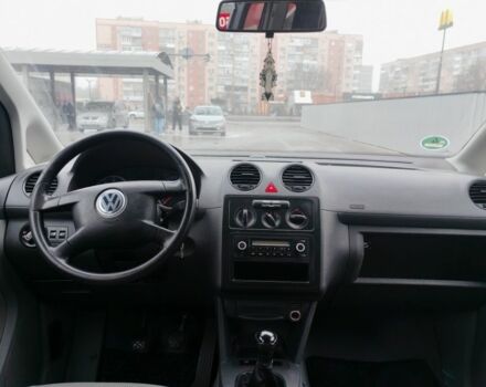 Серый Фольксваген Кадди, объемом двигателя 1.6 л и пробегом 220 тыс. км за 7000 $, фото 16 на Automoto.ua