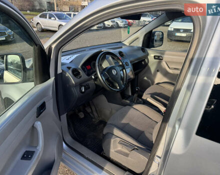 Серый Фольксваген Кадди, объемом двигателя 1.97 л и пробегом 211 тыс. км за 5500 $, фото 11 на Automoto.ua