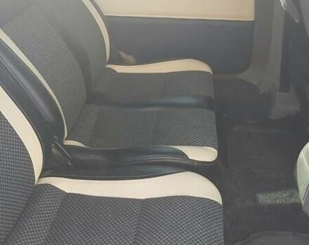 Сірий Фольксваген Кадді, об'ємом двигуна 2 л та пробігом 230 тис. км за 7500 $, фото 6 на Automoto.ua